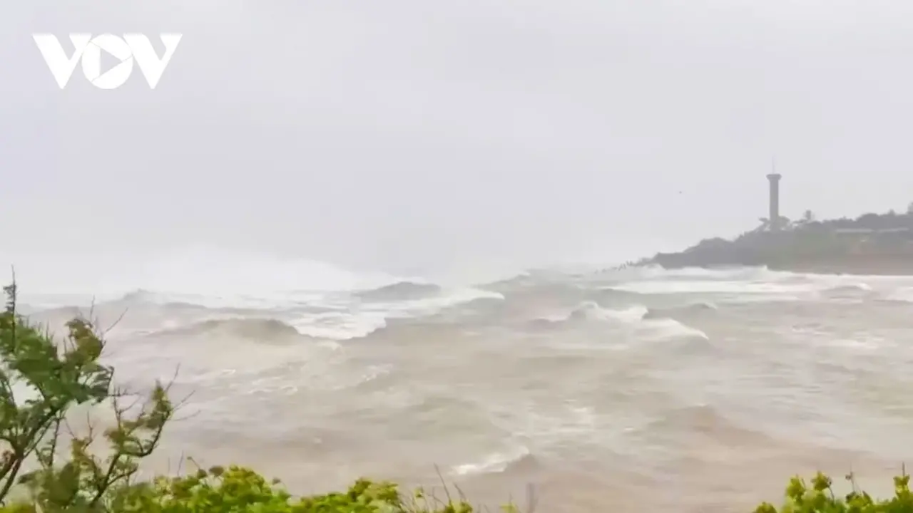 موعد ذروة الطقس الحار والعواصف والفيضانات المفاجئة المتوقعة خلال عام 2026